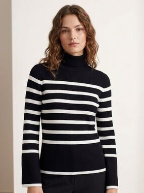 BNWT H&M Size XXS Black & White Striped Turtleneck sweater w/ Side Slits - chic